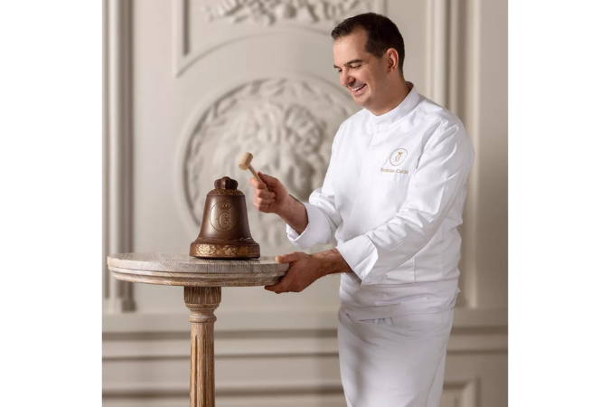 hotel crillon easter egg
