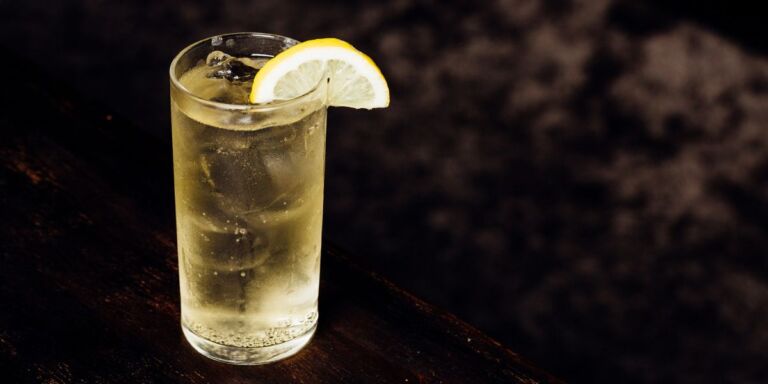 japanese highball whisky drink