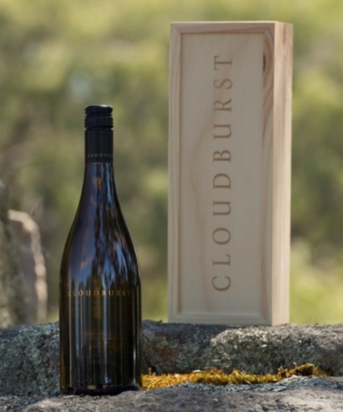 Cloudburst wine with box