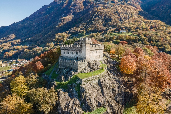 Set within a castle walls Osteria Castello-Sasso Corbaro is one of the best casual Swiss restaurants for people looking for something different