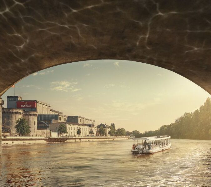 hennessy maison on the river charente (photo: Jas Hennessy & Co / Benoit Lapray)