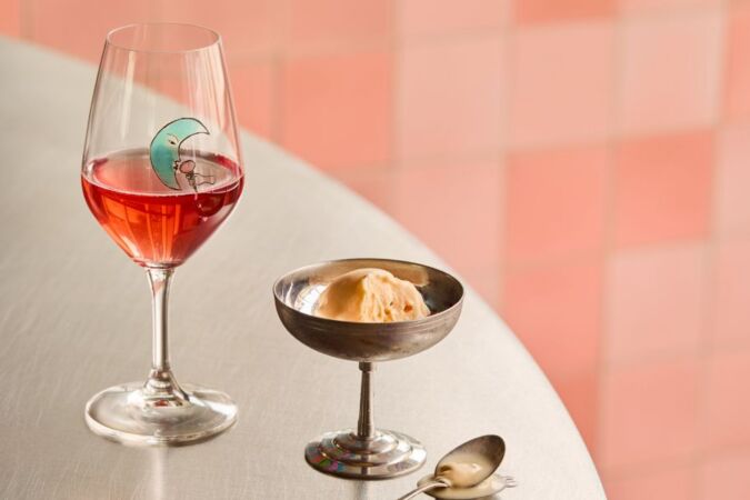 wine and ice cream pairing at The dreamery