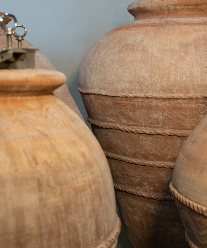 Elena Casadei amphora
